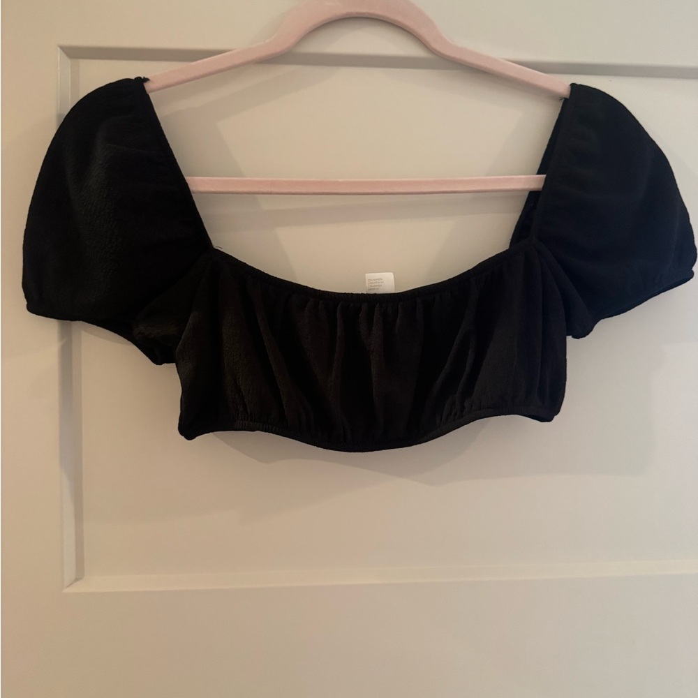 H&M Black Puff Sleeve Crop Top